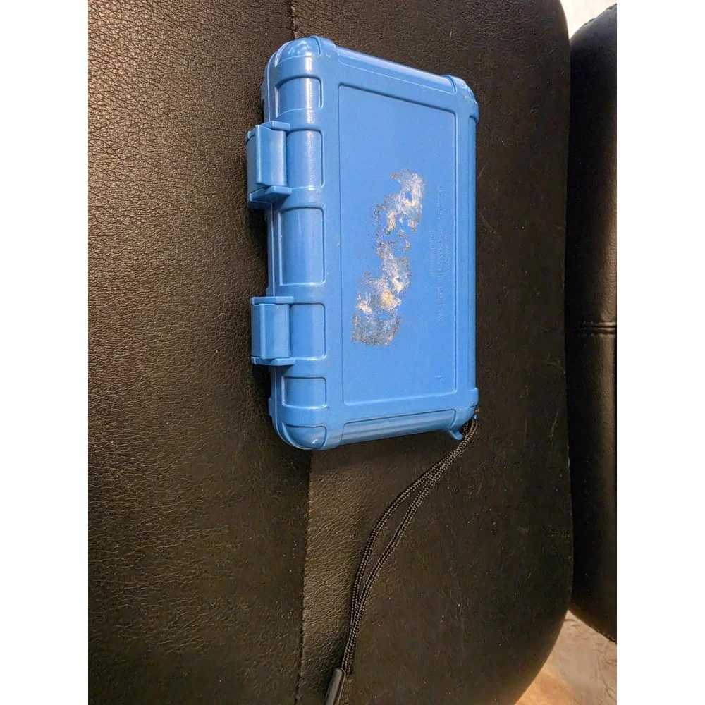 Blue Otterbox Dry‎ Storage Scuba Diving